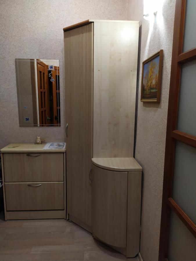 Three Bedroom Stepana Bandery Street Ρίβνε Δωμάτιο φωτογραφία