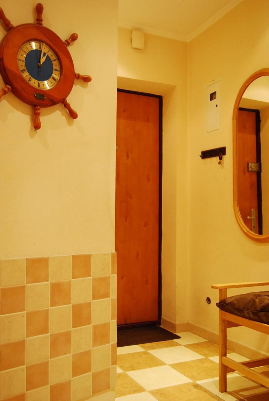 Three Bedroom Stepana Bandery Street Ρίβνε Εξωτερικό φωτογραφία