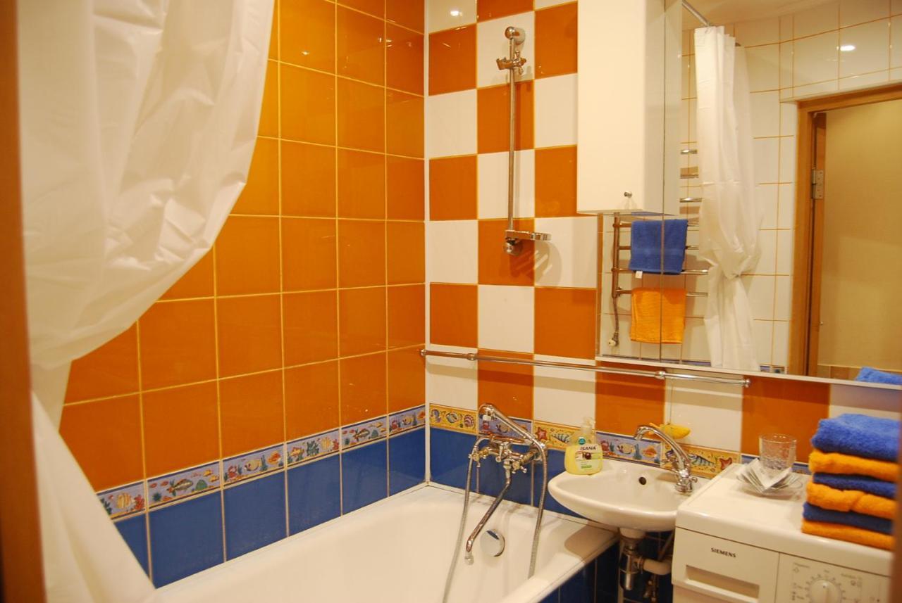Three Bedroom Stepana Bandery Street Ρίβνε Εξωτερικό φωτογραφία